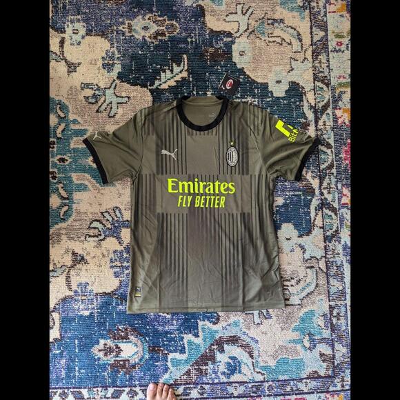 2022-23 AC Milan Third Theo Hernandez Jersey NWT Puma Soccer XL Green - Picture 2 of 4